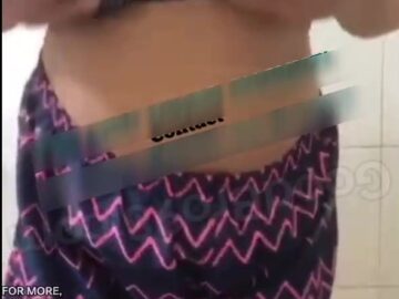 Aliya Naaz Pressing Boobs & Rubbing Pussy while Bathing on PREMIUM App Live
