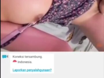 Bokep Indo Cewek OmeTV Sange Desah Kobel Memek